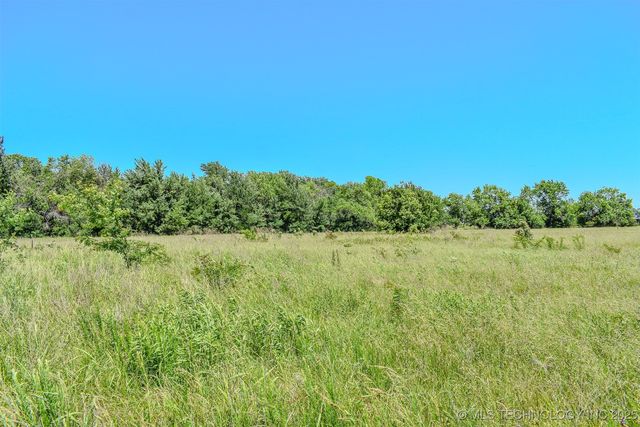 919 N 4210 Road, Hugo, OK 74743