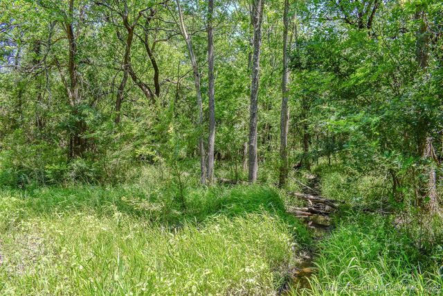 919 N 4210 Road, Hugo, OK 74743