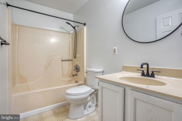 28 LAKEWOOD DR, Lewes, DE 19958