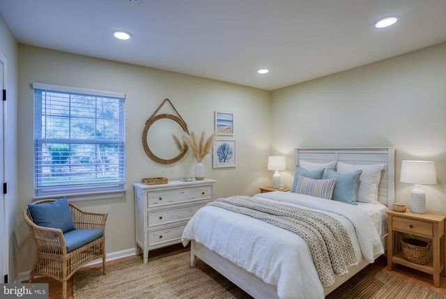 28 LAKEWOOD DR, Lewes, DE 19958