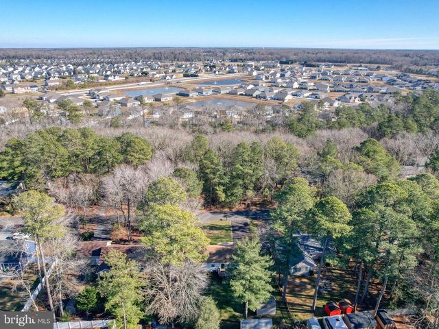 28 LAKEWOOD DR, Lewes, DE 19958