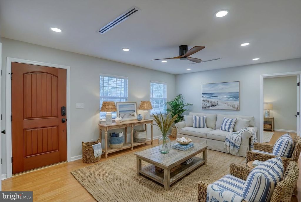 28 LAKEWOOD DR, Lewes, DE 19958