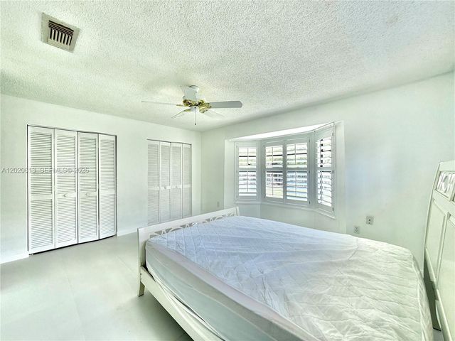 11541 SW 97th St, Miami, FL 33176