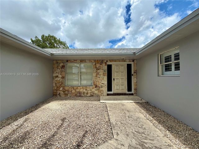 11541 SW 97th St, Miami, FL 33176