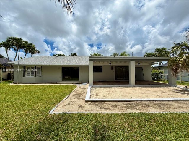 11541 SW 97th St, Miami, FL 33176