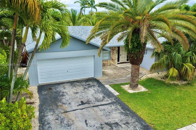 11541 SW 97th St, Miami, FL 33176