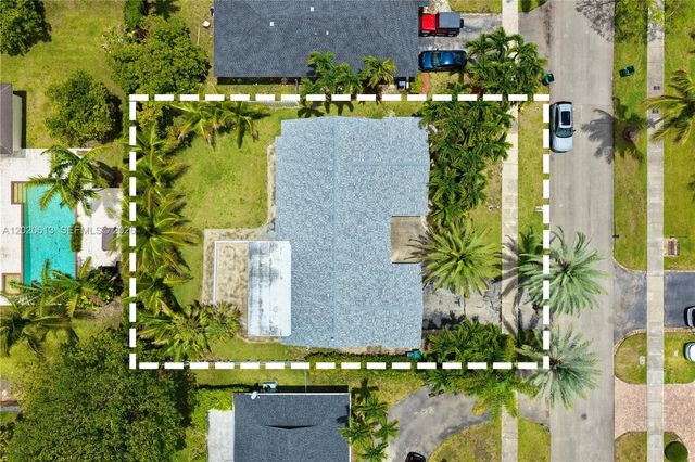 11541 SW 97th St, Miami, FL 33176