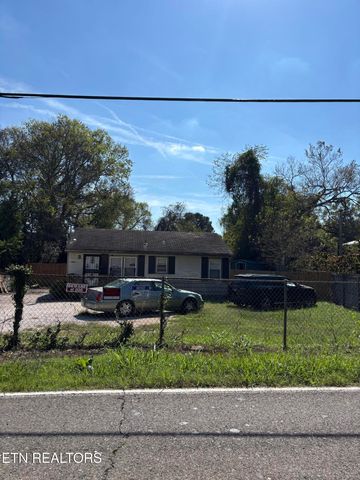 2715 Parkview Ave, Knoxville, TN 37914