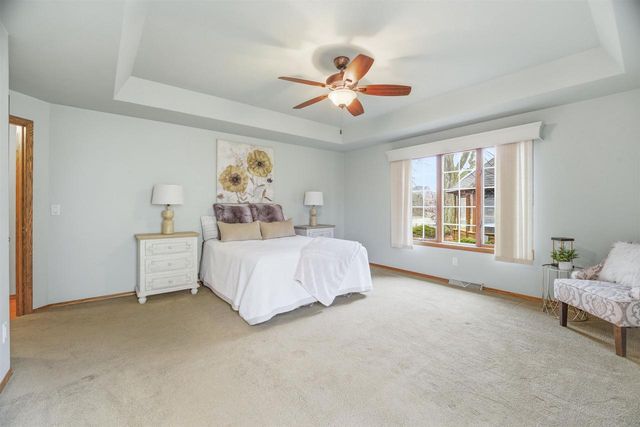 160 CAPTAINS COURT, Winneconne, WI 54986