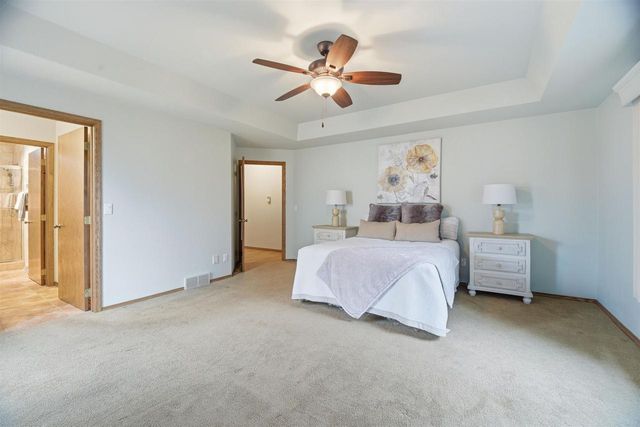 160 CAPTAINS COURT, Winneconne, WI 54986