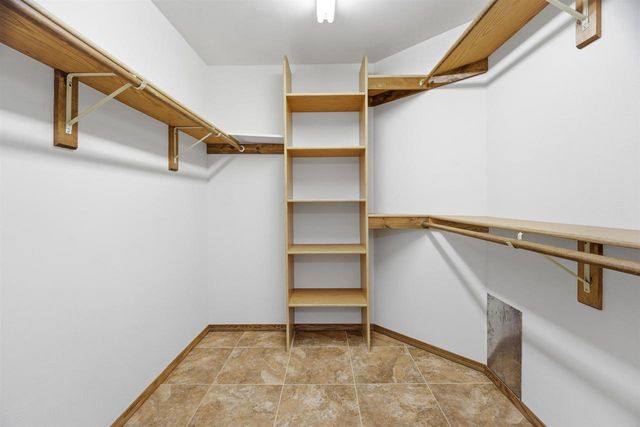 160 CAPTAINS COURT, Winneconne, WI 54986