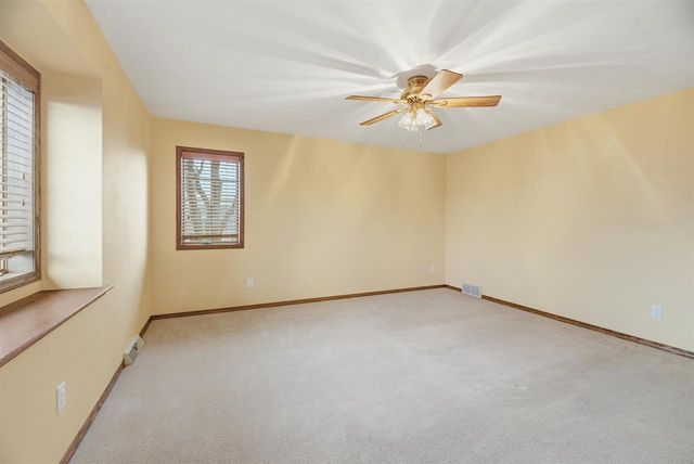 160 CAPTAINS COURT, Winneconne, WI 54986