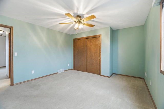 160 CAPTAINS COURT, Winneconne, WI 54986