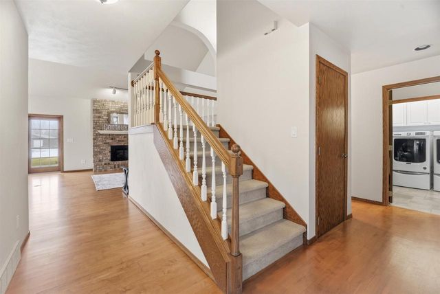 160 CAPTAINS COURT, Winneconne, WI 54986