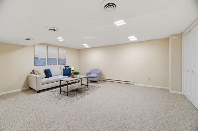 160 CAPTAINS COURT, Winneconne, WI 54986