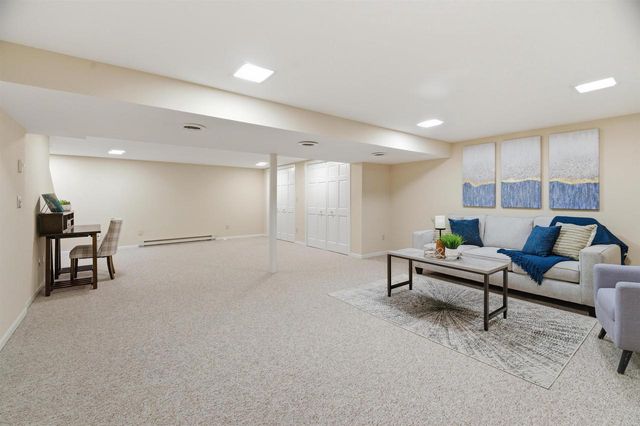 160 CAPTAINS COURT, Winneconne, WI 54986