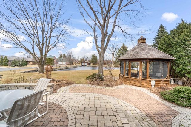 160 CAPTAINS COURT, Winneconne, WI 54986