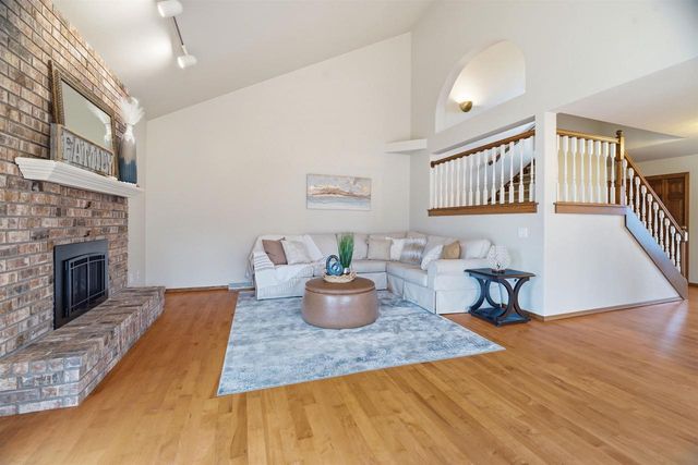 160 CAPTAINS COURT, Winneconne, WI 54986