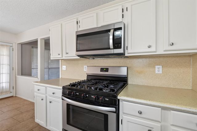 4004 S Dogwood Drive, Pearland, TX 77584