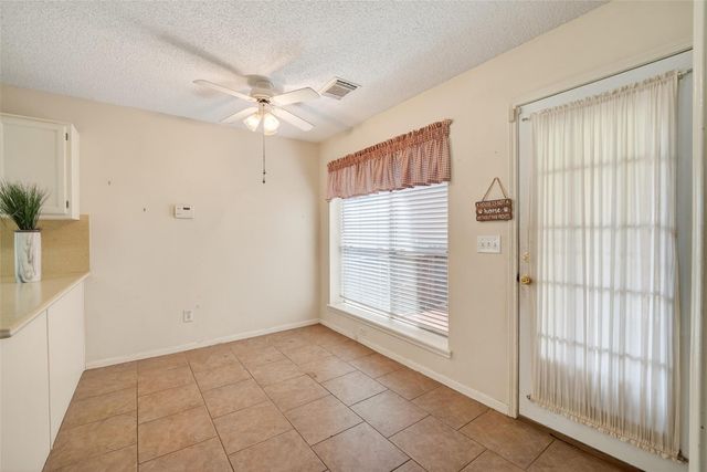 4004 S Dogwood Drive, Pearland, TX 77584