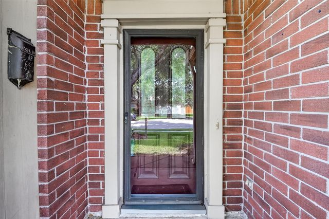 4004 S Dogwood Drive, Pearland, TX 77584