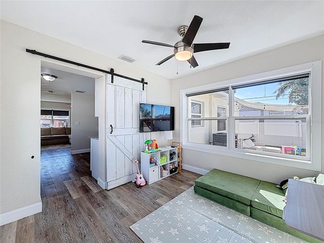 2625 19TH STREET S, St Petersburg, FL 33712