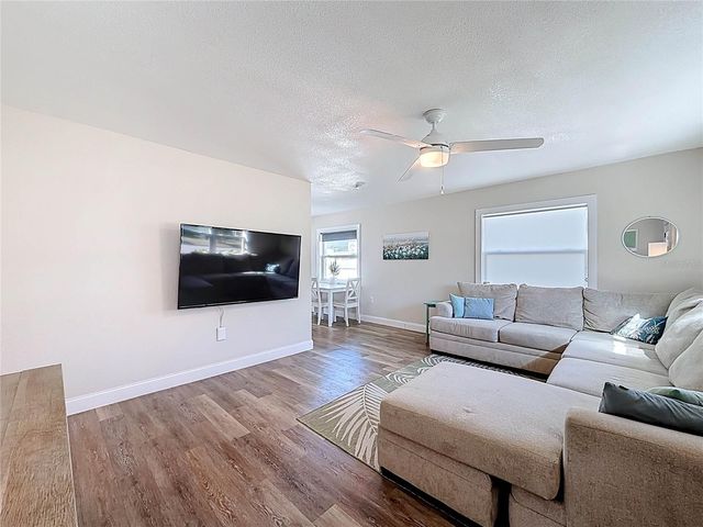 2625 19TH STREET S, St Petersburg, FL 33712