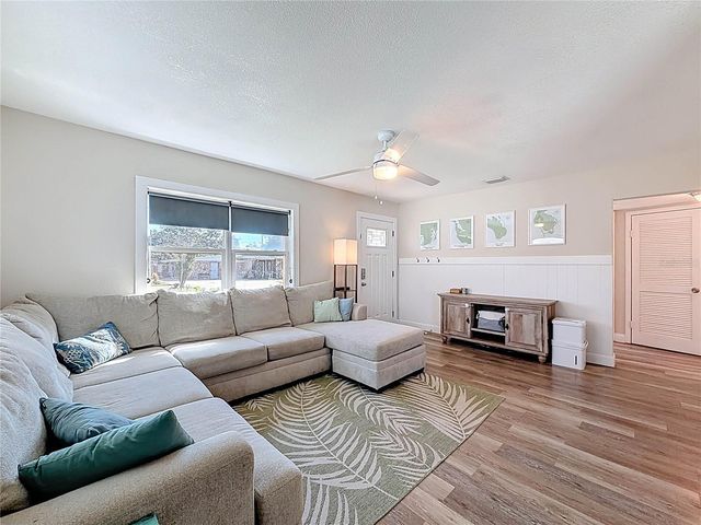 2625 19TH STREET S, St Petersburg, FL 33712