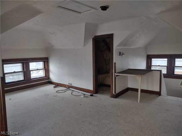 63 W Long Street, Akron, OH 44301