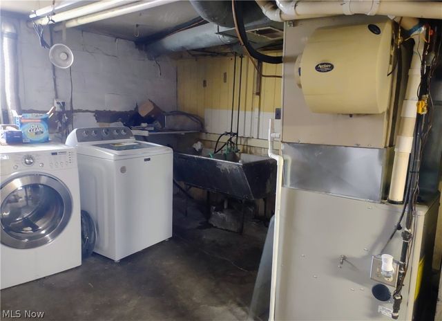 63 W Long Street, Akron, OH 44301