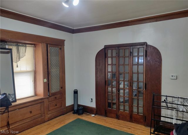 63 W Long Street, Akron, OH 44301