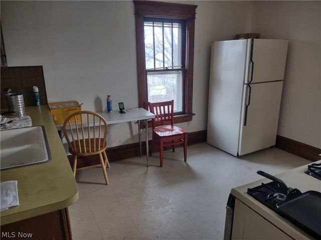 63 W Long Street, Akron, OH 44301