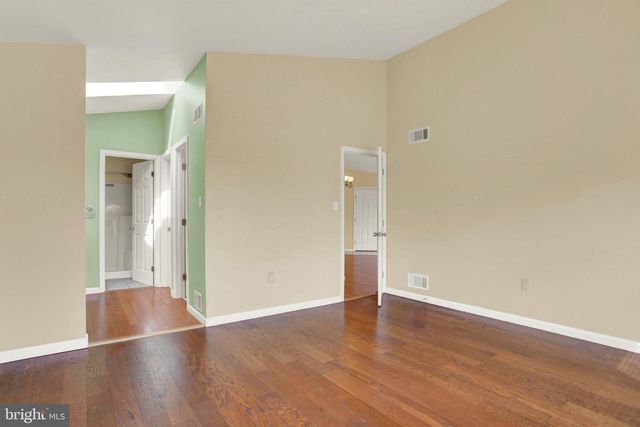 6295 S HIGHLANDS CIR, Harrisburg, PA 17111