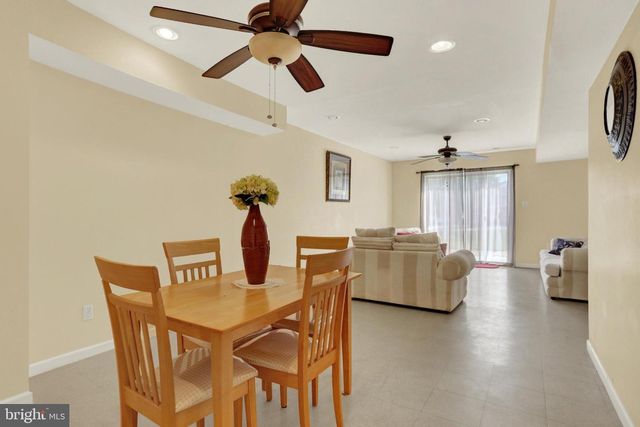 6295 S HIGHLANDS CIR, Harrisburg, PA 17111