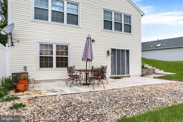 6295 S HIGHLANDS CIR, Harrisburg, PA 17111
