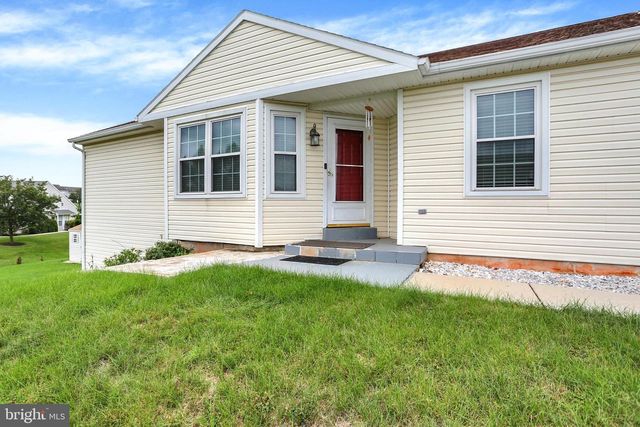 6295 S HIGHLANDS CIR, Harrisburg, PA 17111