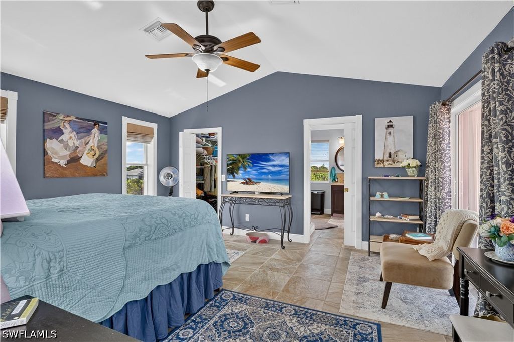Image 22 of property listing at 4139 NE 9th AVE, Cape Coral, FL 33909