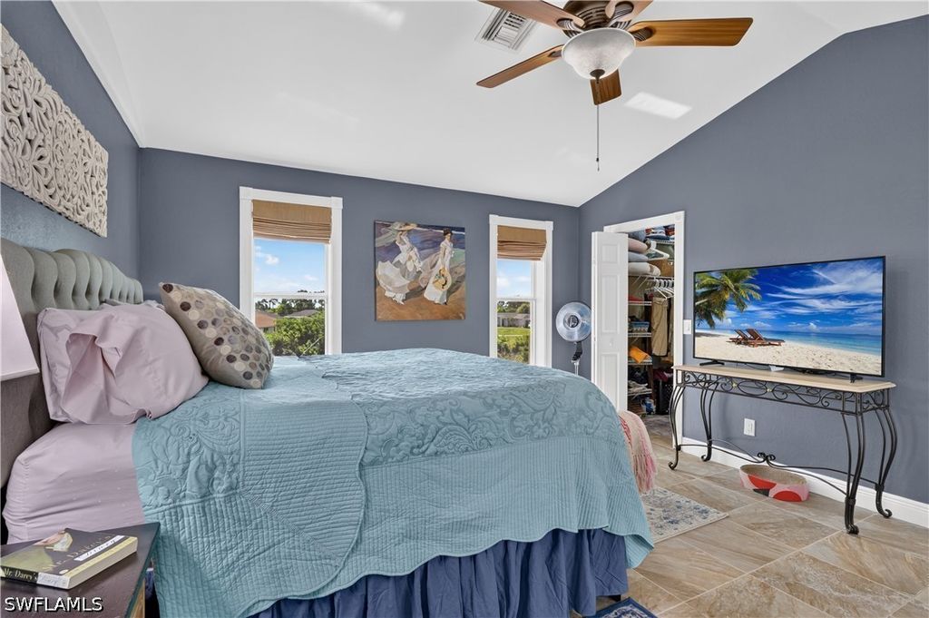 Image 23 of property listing at 4139 NE 9th AVE, Cape Coral, FL 33909