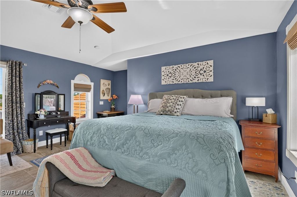 Image 25 of property listing at 4139 NE 9th AVE, Cape Coral, FL 33909