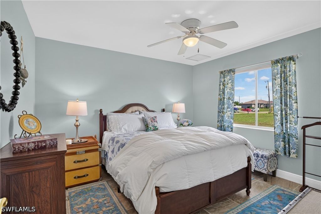 Image 30 of property listing at 4139 NE 9th AVE, Cape Coral, FL 33909