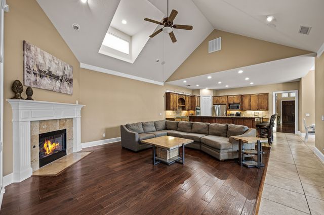 5607 Willow Wood Lane, Dallas, TX 75252