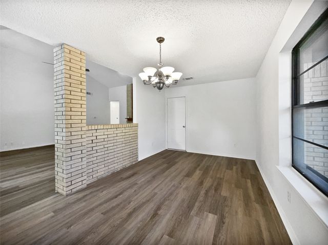 5417 Grissom Drive, Arlington, TX 76016