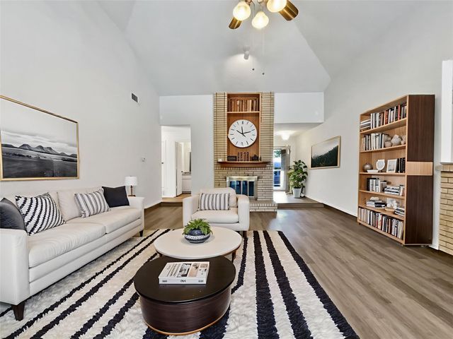 5417 Grissom Drive, Arlington, TX 76016