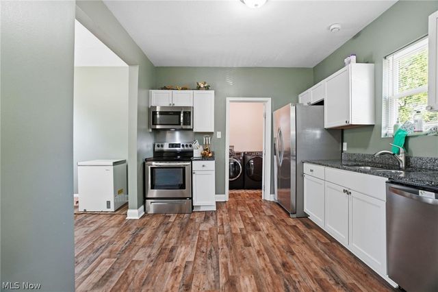 521 High Street, Fairport Harbor, OH 44077