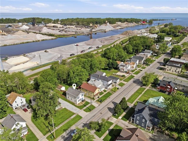 521 High Street, Fairport Harbor, OH 44077
