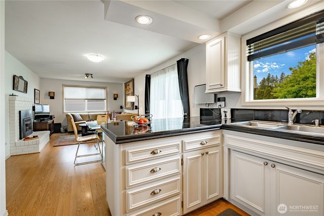 8039 Niska Road, Blaine, WA 98230