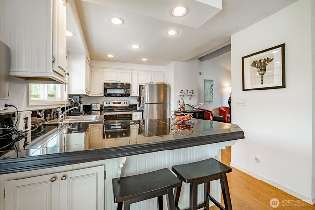 8039 Niska Road, Blaine, WA 98230