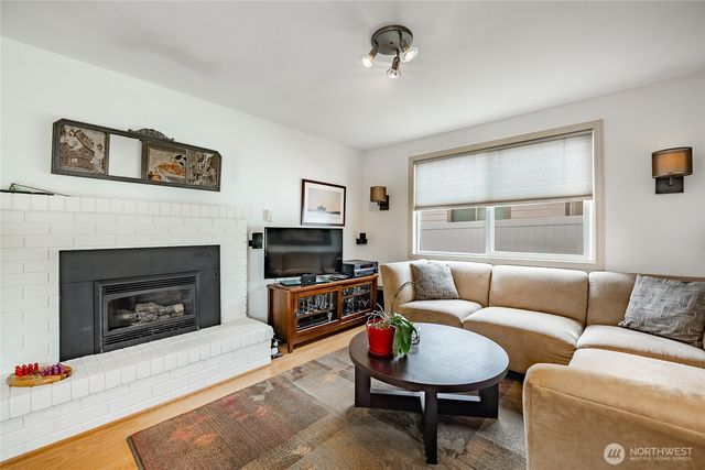 8039 Niska Road, Blaine, WA 98230