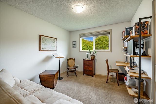 8039 Niska Road, Blaine, WA 98230