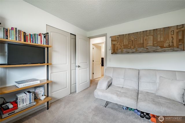 8039 Niska Road, Blaine, WA 98230